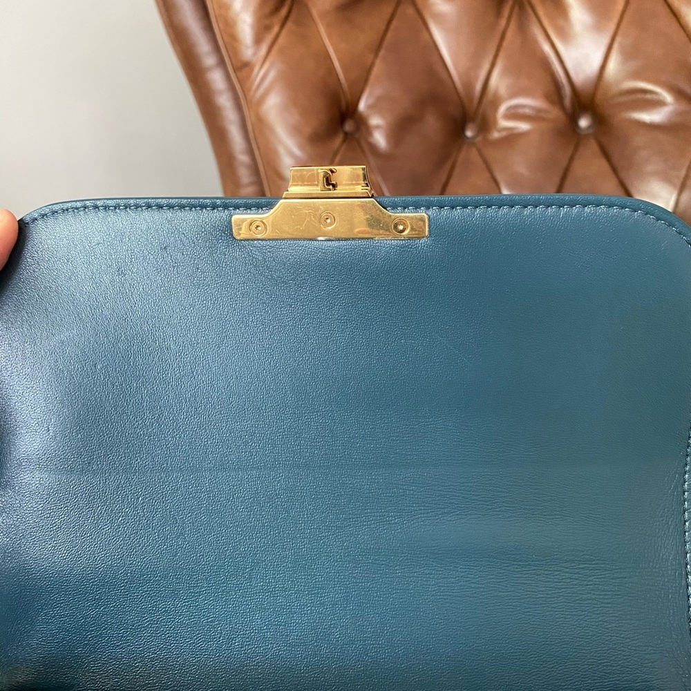 *SOLD* Celine Triomphe Shoulder Bag Smooth Calfskin Medium - Picture 11 of 16